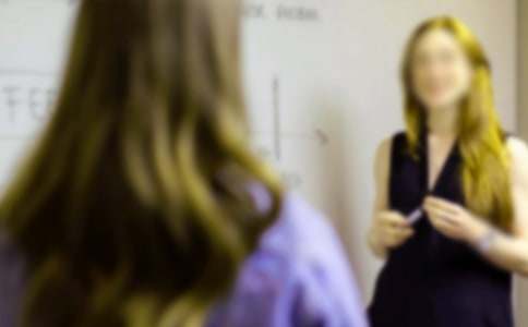 �̎����˱����M(j��n)�����E���ϣ�ͨ��23ƪ��